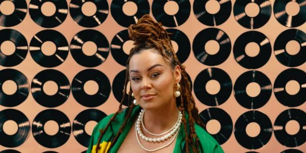 Aleighcia Scott delivers a soulful Welsh-language salute, Diolch. Reggae Tastemaker