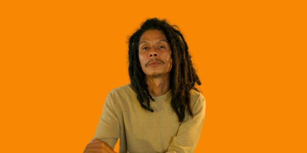 Skillinjah and Sgt. Remo ease into sunlit vibes on "Slow Down". Reggae Tastemaker