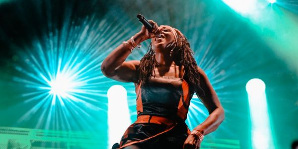 Anthony B and Mo'Kalamity find solace by the sea in heartfelt 'Little Cottage'. Reggae Tastemaker