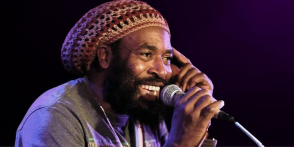Acoustic elegance meets heavy roots: Inside I-Taweh’s Rasta Inna Middle. Reggae Tastemaker