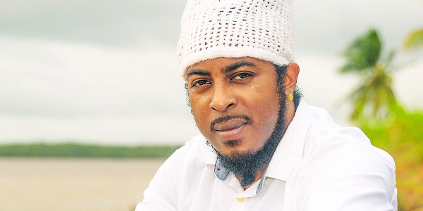 Jah Decko Finds His Global Frequency on Love Who Loves You Back. Reggae Tastemaker